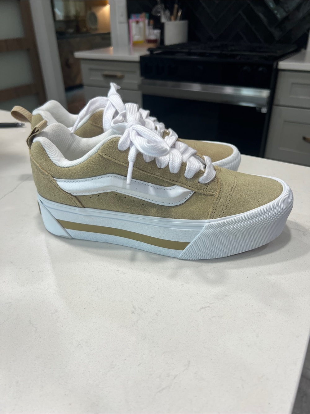 Vans Old Skool Platform Sneakers in Green and White - Picture 4 of 7